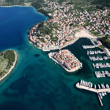 In With Air Conditioning, Wifi, Dishwasher, Pool 4932-5 Apartamento Vodice