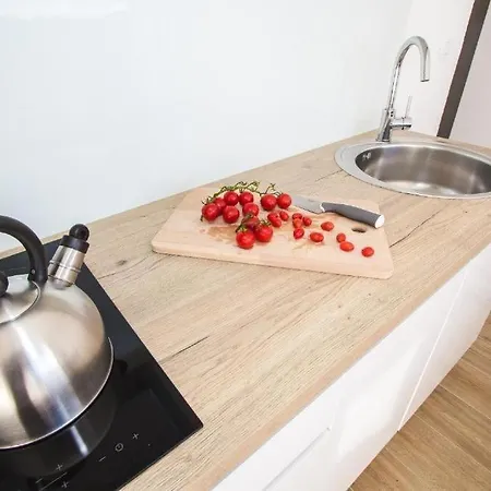 In With Air Conditioning, Wifi, Dishwasher, Pool 4932-5 *